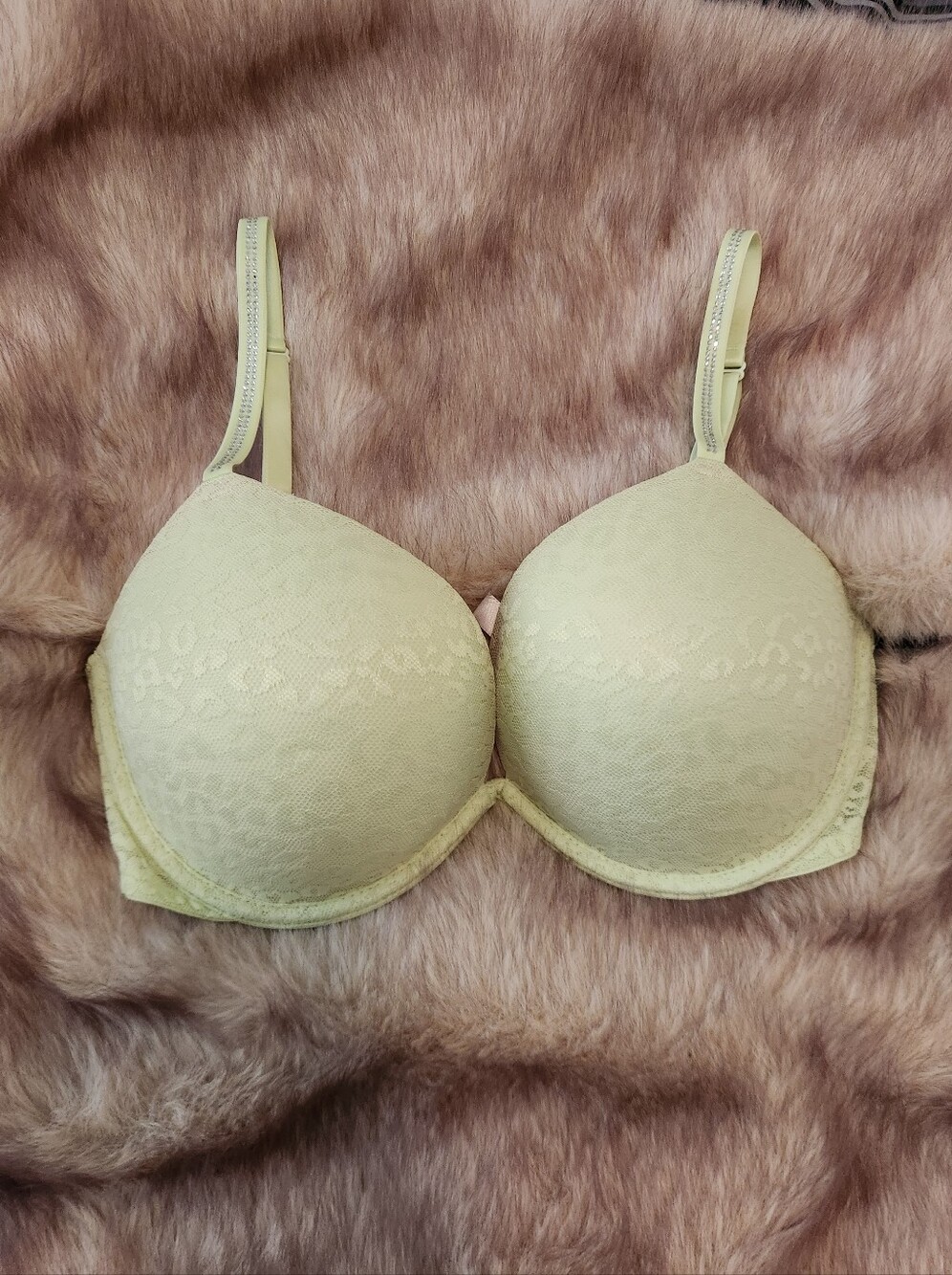 Victoria's Secret PINK 34DD Bra Super Push Up